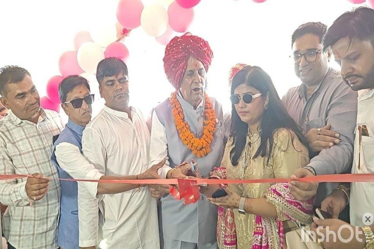 कोरोना में पत्नी को खोया, उसकी स्मृति में बना दिया तीन करोड़ का अस्पताल