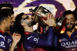 18 नंबर की जर्सी का 17 साल का इंतजार खत्म, कोहली ने RCB को दिलाया पहला IPL खिताब - image