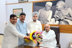 Rajasthan Politics: राजस्थान कांग्रेस जल्द 18 से ज्यादा निष्क्रिय जिलाध्यक्षों
की करेगी छुट्टी! डोटासरा ने खरगे को सौंपी रिपोर्ट - image