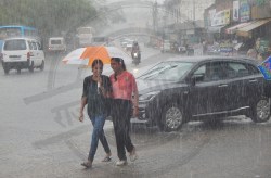 Rajasthan Rain Forecast: राजस्थान में अगले 4 दिन भारी से अति भारी बारिश की
चेतावनी, इन 30 जिलों के लिए IMD का अलर्ट - image
