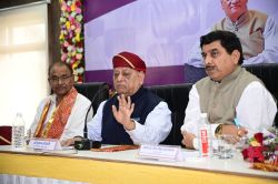 उदयपुर में ‘स्त्री देह से आगे’ विषय विवेचन कार्यक्रम में बोले गुलाब कोठारी-
अग्नि और सोम एक… परिस्थितियों के कारण दिखते है अलग - image