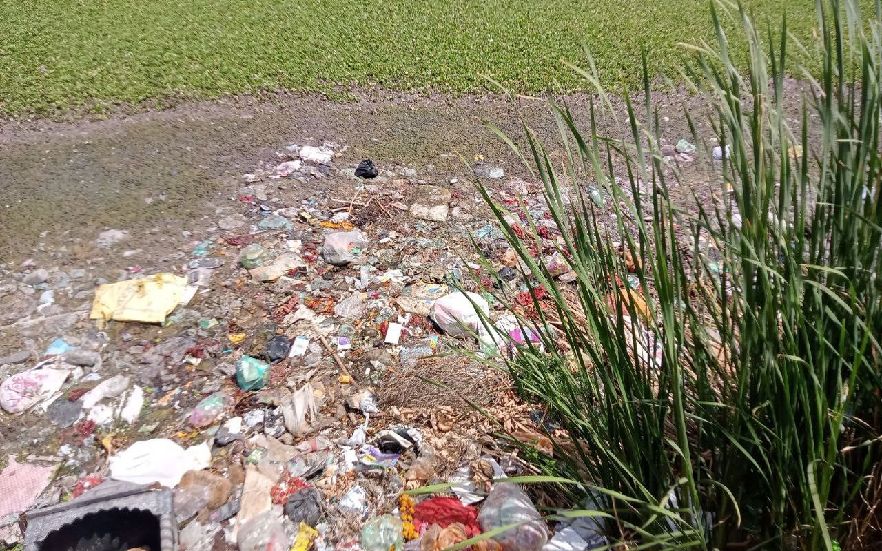 राजस्थान के इस तालाब से कभी होती थी सिंचाई, अब कचरा पात्र बनकर रह गया