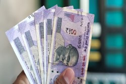 PF खाते का बैलेंस चेक करने में आ रही है समस्या? ये हैं 4 आसान तरीके, झट से
मिलेगी जानकारी - image