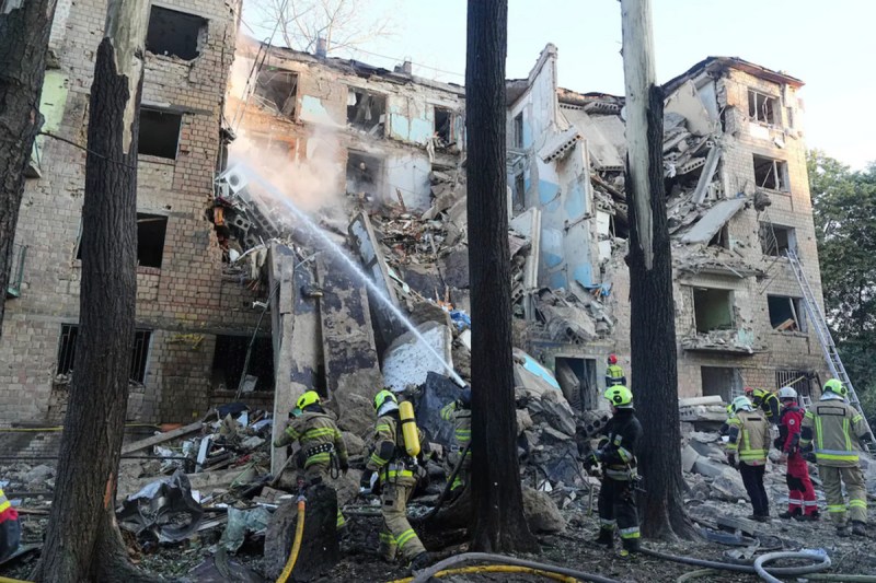Russia attacks Ukraine's capital Kyiv