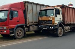 डंपर और ट्रक की टक्कर में कट गई युवक की गर्दन, सड़क पर तड़पता धड़ देख सहम उठे
लोग - image