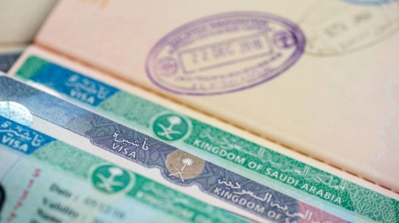 Saudi Arabia lifts ban on work visa