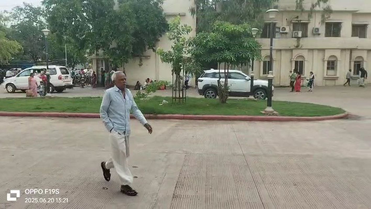 जिले के मेडिकल कॉलेज अस्पताल से चल रहा रेफर का खेल