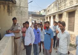 गोगाजी मेले में गए 10 वर्षीय मासूम बालक की तालाब में डूबने से मौत, घर में मचा
कोहराम, मां हुई बेसुध - image