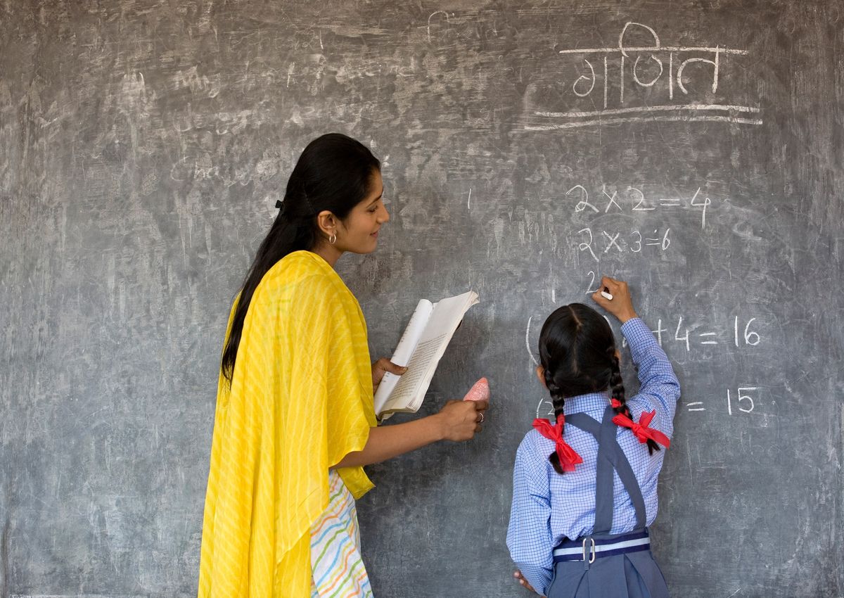 राजकीय स्कूलों में शिक्षक भर्ती से बाहर होंगे लाखों ओवरएज उम्मीदवार, उम्र सीमा
में नहीं मिली राहत