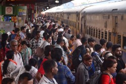 Indian Railway: कमाई के मामले में बिलासपुर रेलवे जोन देश में दूसरा, लेकिन हाई
स्पीड ट्रेन चलाने में फिसड्डी - image