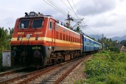 Train Ticket Price: 1 जुलाई से रेल यात्रा होने वाली है महंगी, जानें कितना होगा
AC और स्लीपर का किराया - image