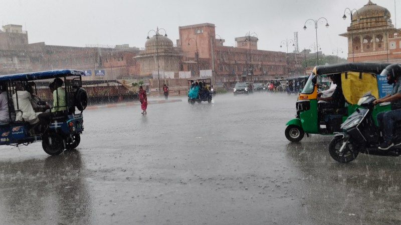 मौसम चेतावनी: अगले दो 2 घंटे में इन जिलों में तेज़ बारिश की संभावना। फोटो-पत्रिका।