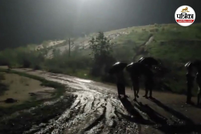 राखड़ बांध टूटा (फोटो सोर्स- पत्रिका)