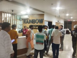 प्राइवेट हॉस्पीटल में बदला बच्चा, लड़की थी भर्ती और दे दिया लड़का, डायपर बदलने
पर हुआ खुलासा - image