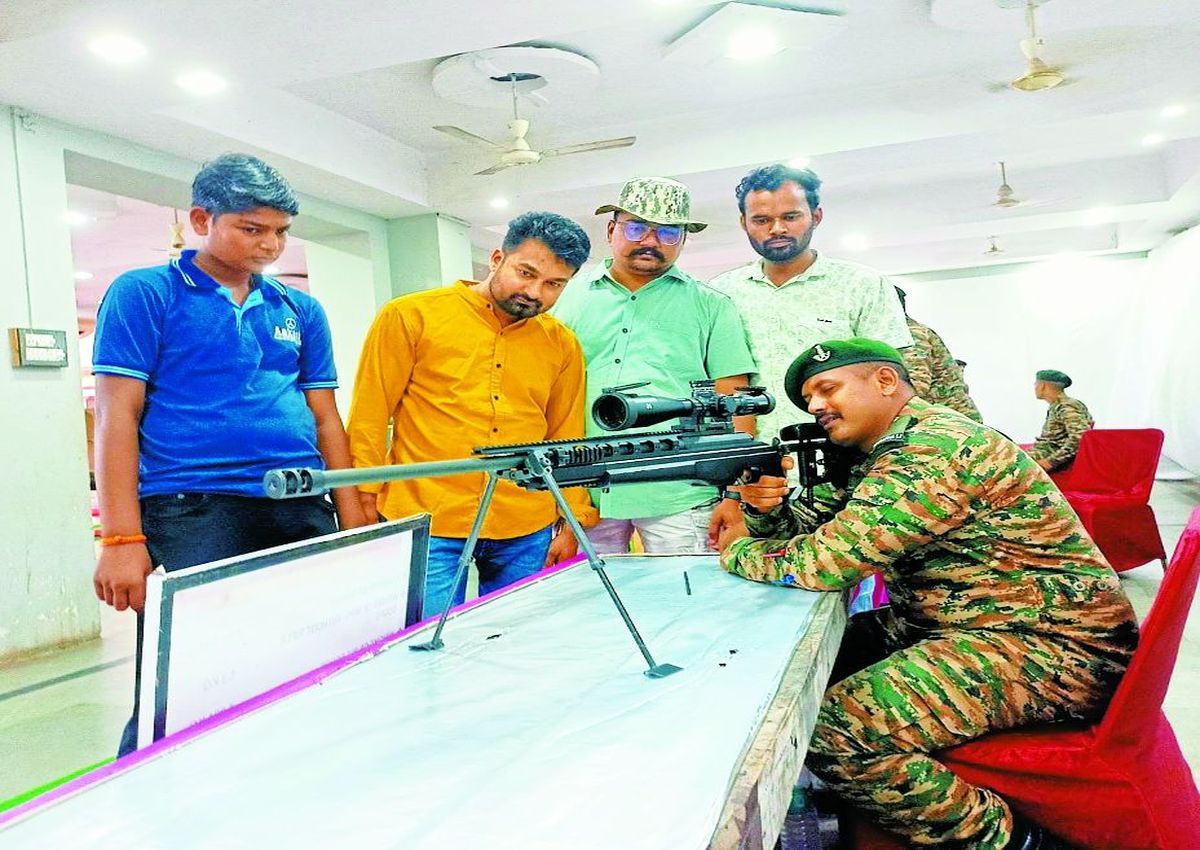 मेक इन इंडिया क्लानिश्वकोव और 1200 मीटर की रैंज वाली स्नाइपर ने रोमांच जगाया