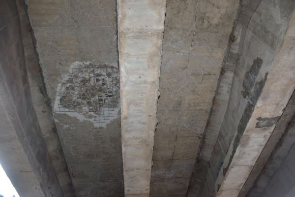 Pothole formed in the road due to RCC collapse, ROB was started without inauguration one and a half year ago