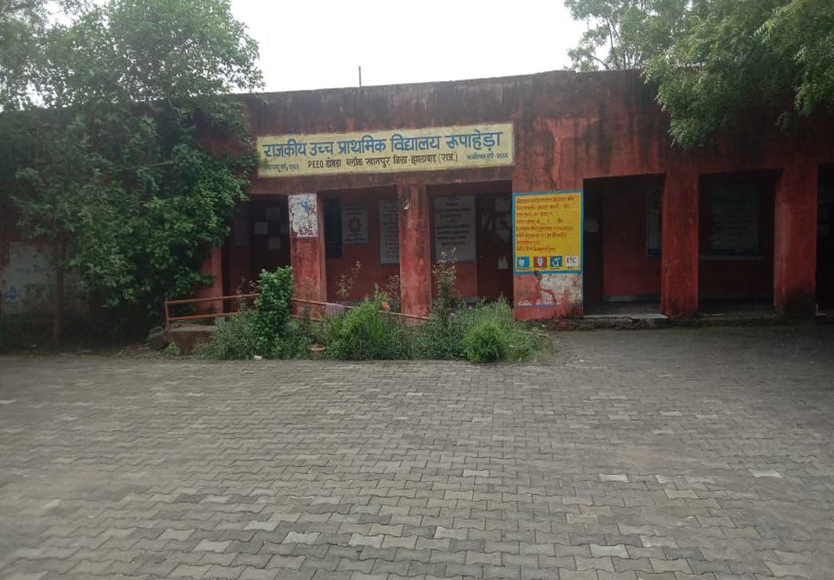 खतरे में नौनिहालों की जान: जिले में 13 स्कूल जर्जर, 80 मांग रहे मरम्मत