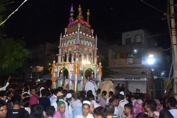 Tajiks were taken out in the city with mournful tunes in memory of the martyrs of Karbala.