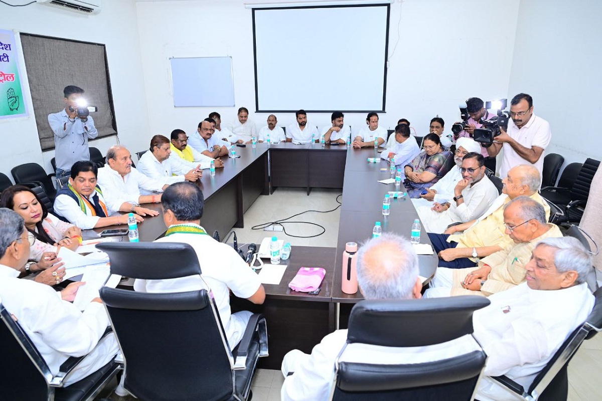 7 जुलाई को खड़गे आएंगे छत्तीसगढ़, पूर्व मंत्रियों को भीड़ जुटाने का जिम्मा…
कांग्रेस मुख्यालय में हुई तैयारियों की समीक्षा
