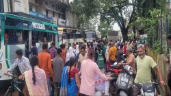 Population: शहर में बढ़ा आबादी का दबाव, खेती की जमीन पर इमारतें, वाहनों की भीड़
से सिकुड़ीं सडक़ें - image