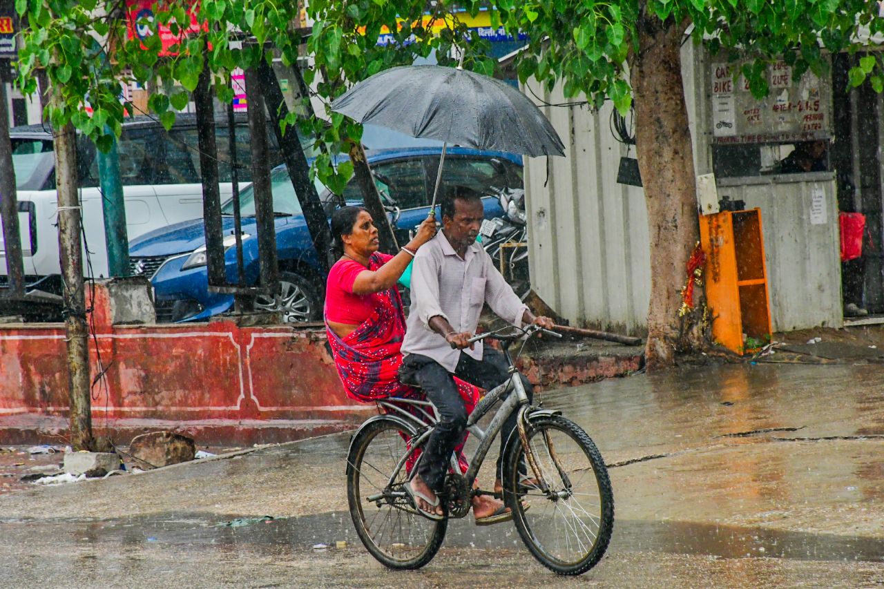 जयपुर के दिन भर रहा बारिश का दौर, देखें तस्वीरें