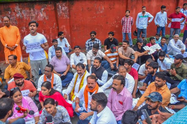 Hanuman chalisa at maharani college 