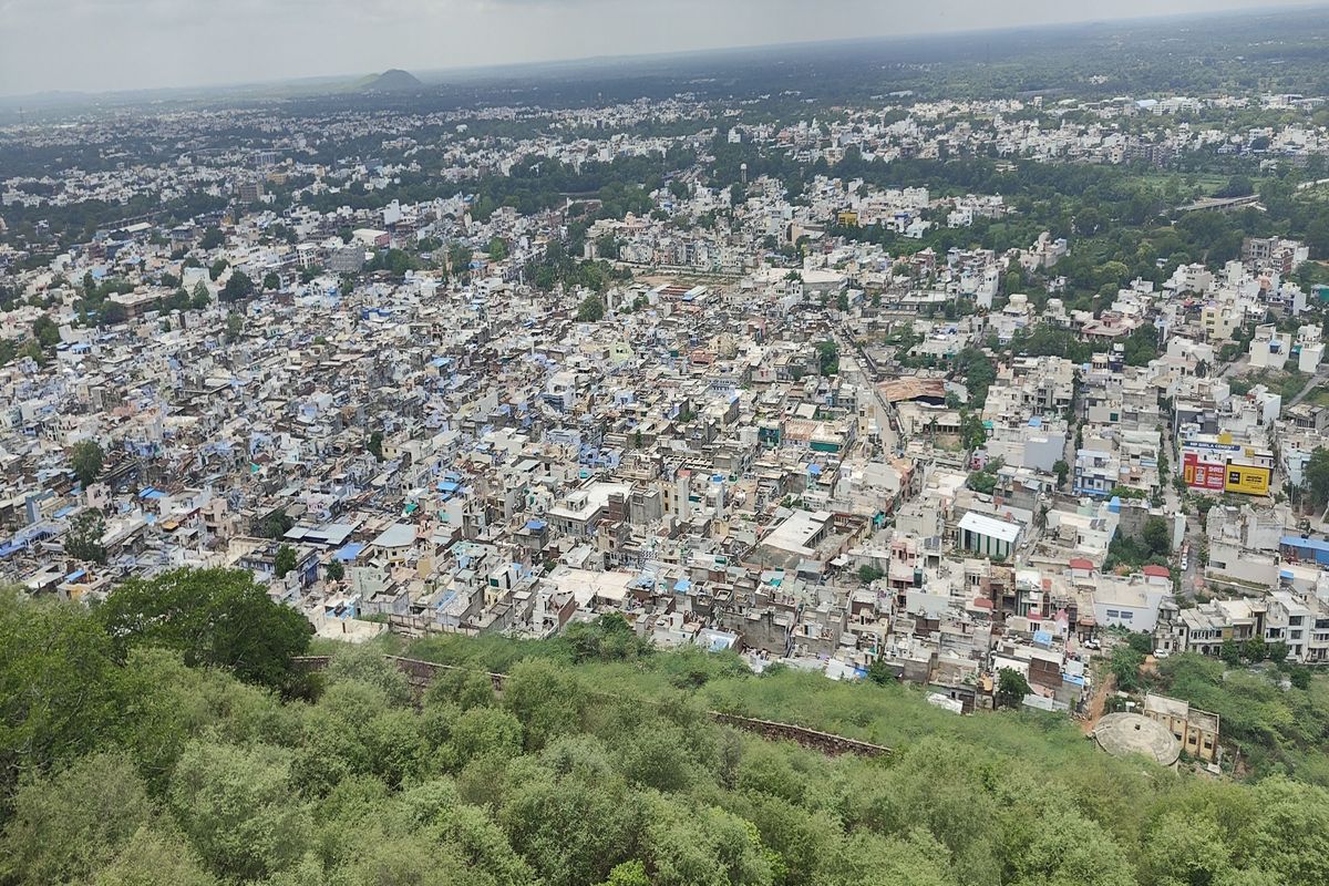 निवेश आने से छिंदवाड़ा पड़ोसी जिलों के मुकाबले तेजी से विकसित
