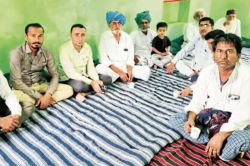 राजस्थान में सामाजिक बदलाव की मिसाल: कौन हैं इब्राहिम खान, मां की ‘अंतिम विदाई’
को बनाया सेवा का संकल्प - image