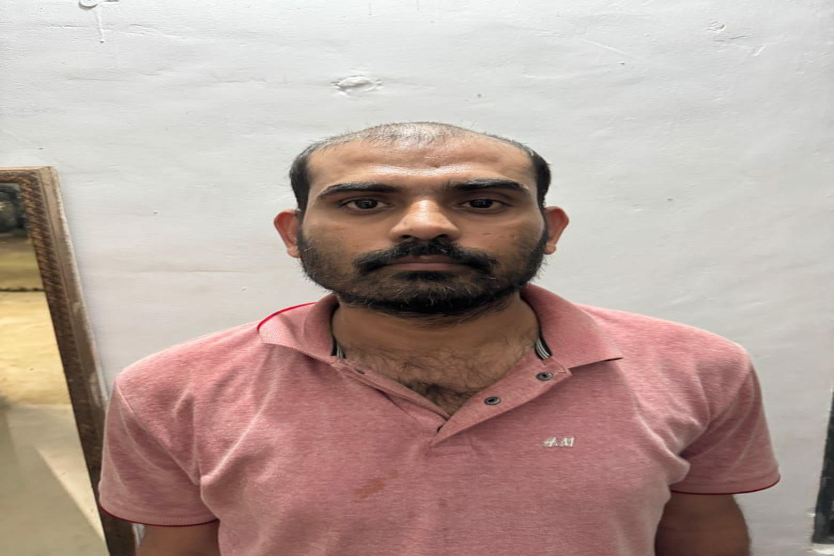 UP STF: 50 हजार का इनामी अपराधी STF की गिरफ्त में: लखनऊ STF की बड़ी कार्रवाई,
मो. जैद खान हरदोई से दबोचा गया