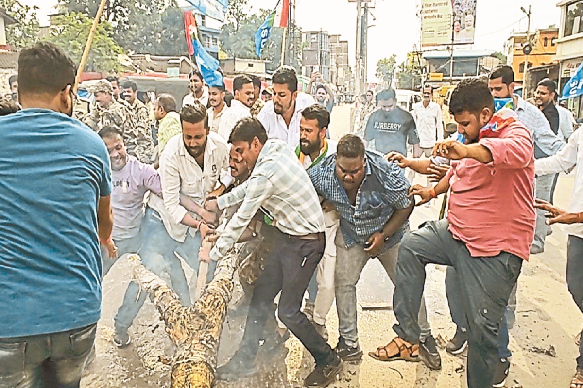 CG News: PWD परीक्षा में धांधली के विरोध में पुतला दहन, कांग्रेस-एनएसयूआई ने
जताया आक्रोश