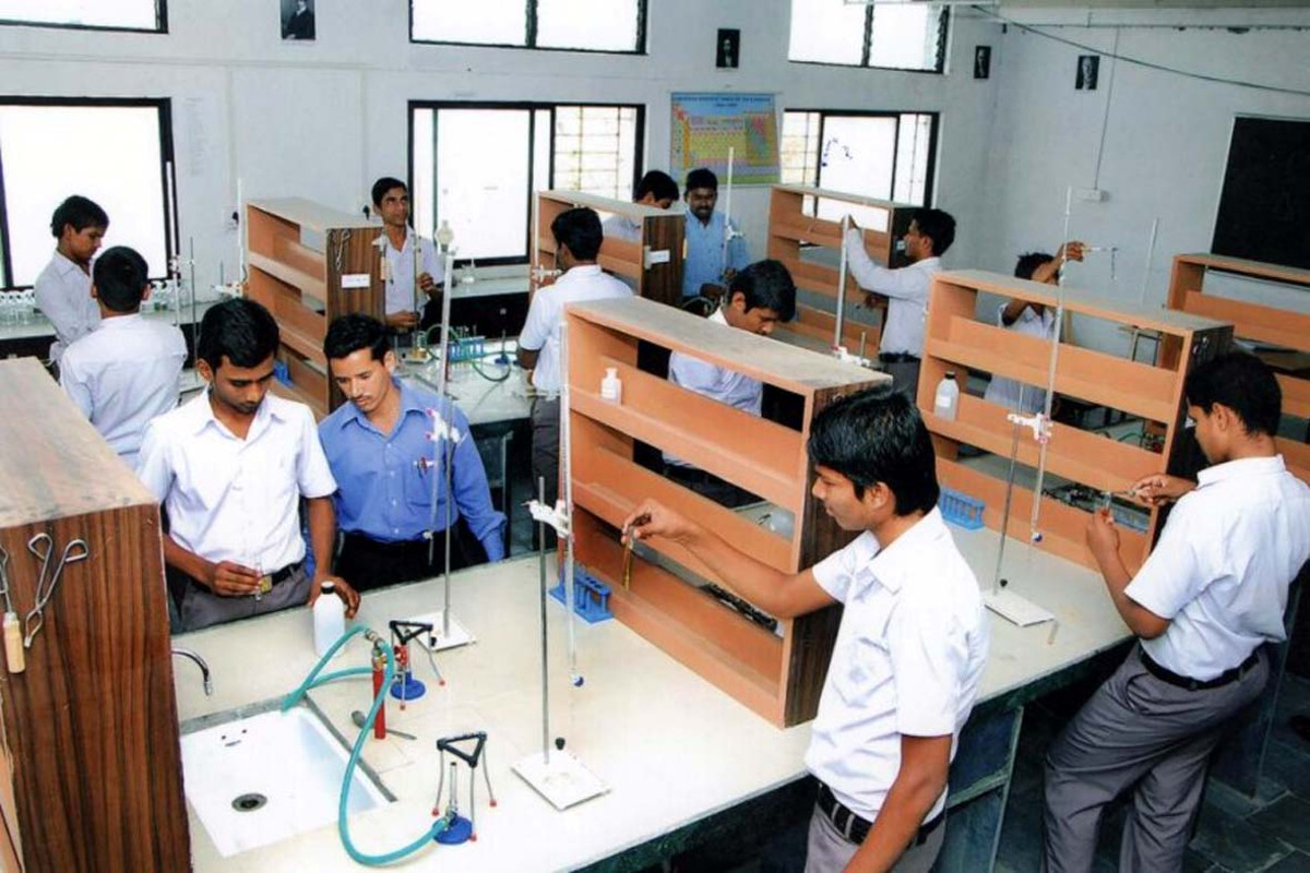 UP Polytechnic Result: उत्तर प्रदेश पॉलिटेक्निक परिणाम घोषित: 2.41 लाख छात्रों
में 62% हुए पास, टॉपर्स को मिलेगा सम्मान