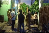 कैसरबाग के खंदारी बाजार क्षेत्र में अपार्टमेंट के भीतर हुई वारदात से क्षेत्र में मचा हड़कंप, माता-पिता हिरासत में फोटो सोर्स : Patrika