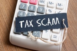 Tax Scam: सुल्तानपुर में शिक्षकों पर इनकम टैक्स का शिकंजा, टैक्स चोरी में दो
गिरफ्तार, दर्जनों पर जांच - image