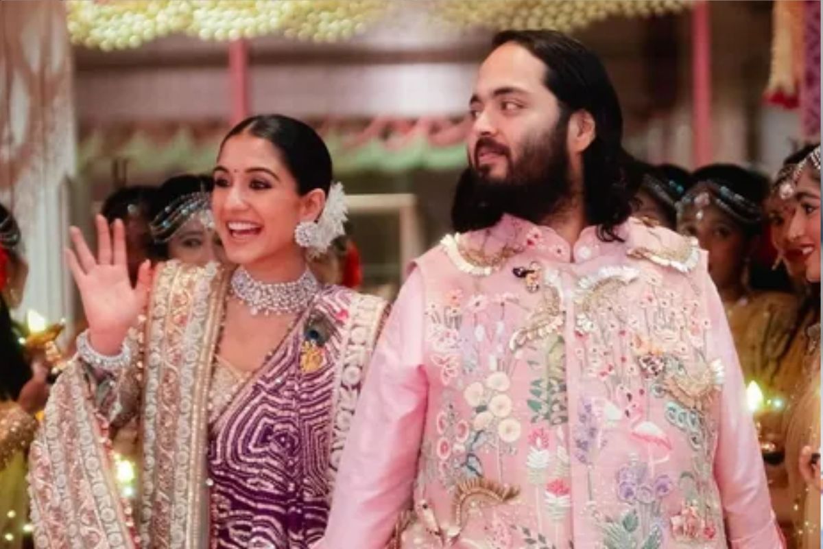 Anant Ambani Radhika Merchant 1st wedding anniversary