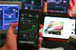 IPO Next Week: पैसा रख लें तैयार! अगले हफ्ते आ रहे हैं ये 3 नए आईपीओ, 6 शेयरों
की होगी लिस्टिंग, जानिए GMP और दूसरी डिटेल्स - image