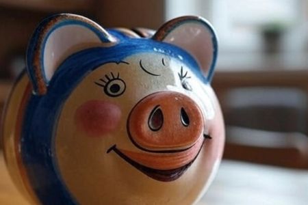 गुल्लक : (प्रतिकात्मक फोटो)