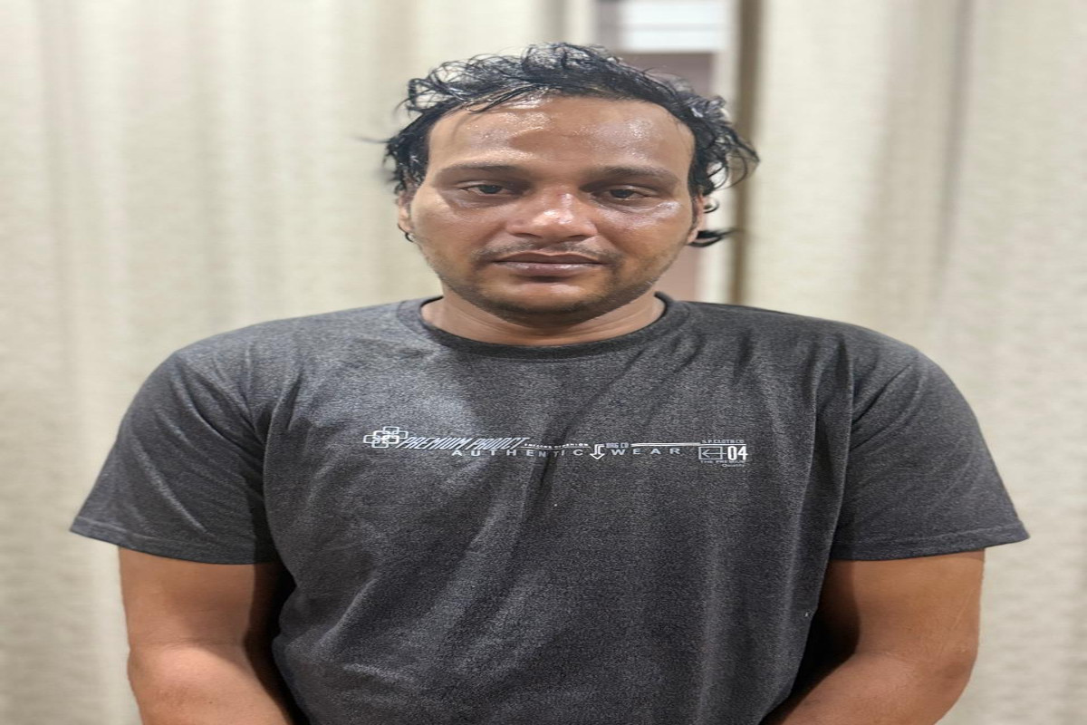 STF Crime Operation: 20 साल से सक्रिय चोर-छिनैती गैंग का सरगना वसीम इसाक जौनपुर
से गिरफ्तार, मुम्बई पुलिस को बड़ी सफलता