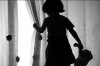 स्कूल वैन में 4 साल की बच्ची से हैवानियत, आरोपी चालक गिरफ्तार, प्रबंधक पर भी मुकदमा दर्ज फोटो सोर्स : Social Media