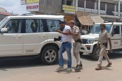 यूथ कांग्रेस कार्यकर्ताओं ने केन्द्रीय मंत्री को दिखाए काले झंडे - image