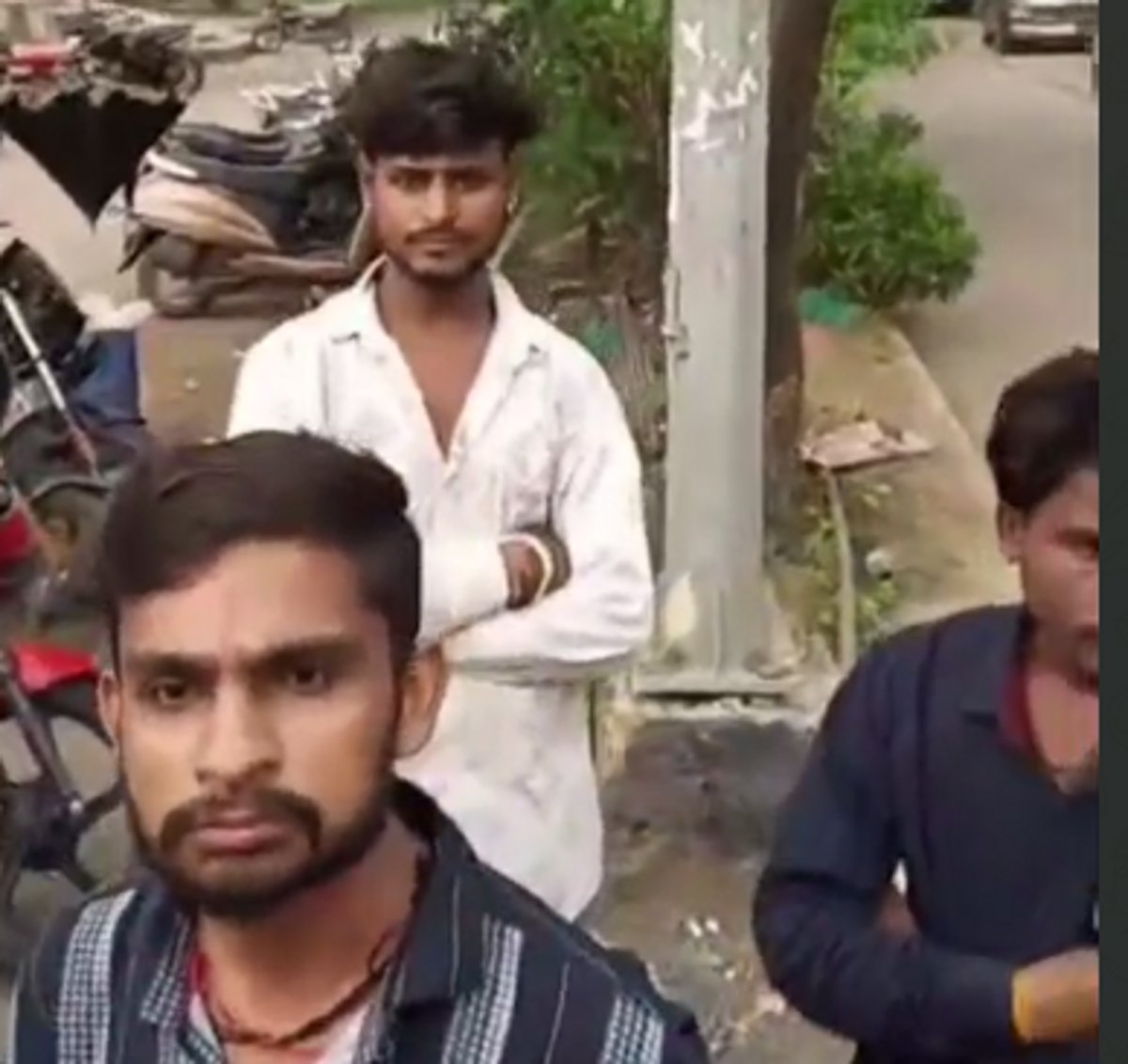 सागर बुंदेलखंड मेडिकल कॉलेज के पार्किंग में हो रही वसूली, तीमारदारों से कर रहे
विवाद
