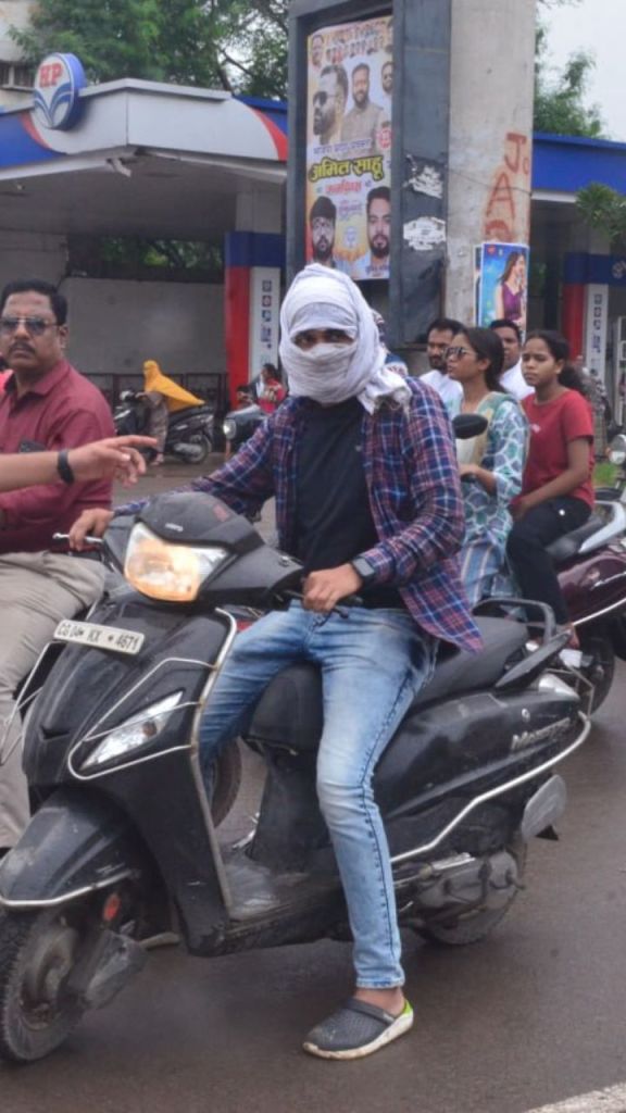 CG News: बिना हाई सिक्योरिटी नंबर प्लेट वाले वाहनों पर हुई कार्रवाई, 111 वाहनों से वसूला जुर्माना…