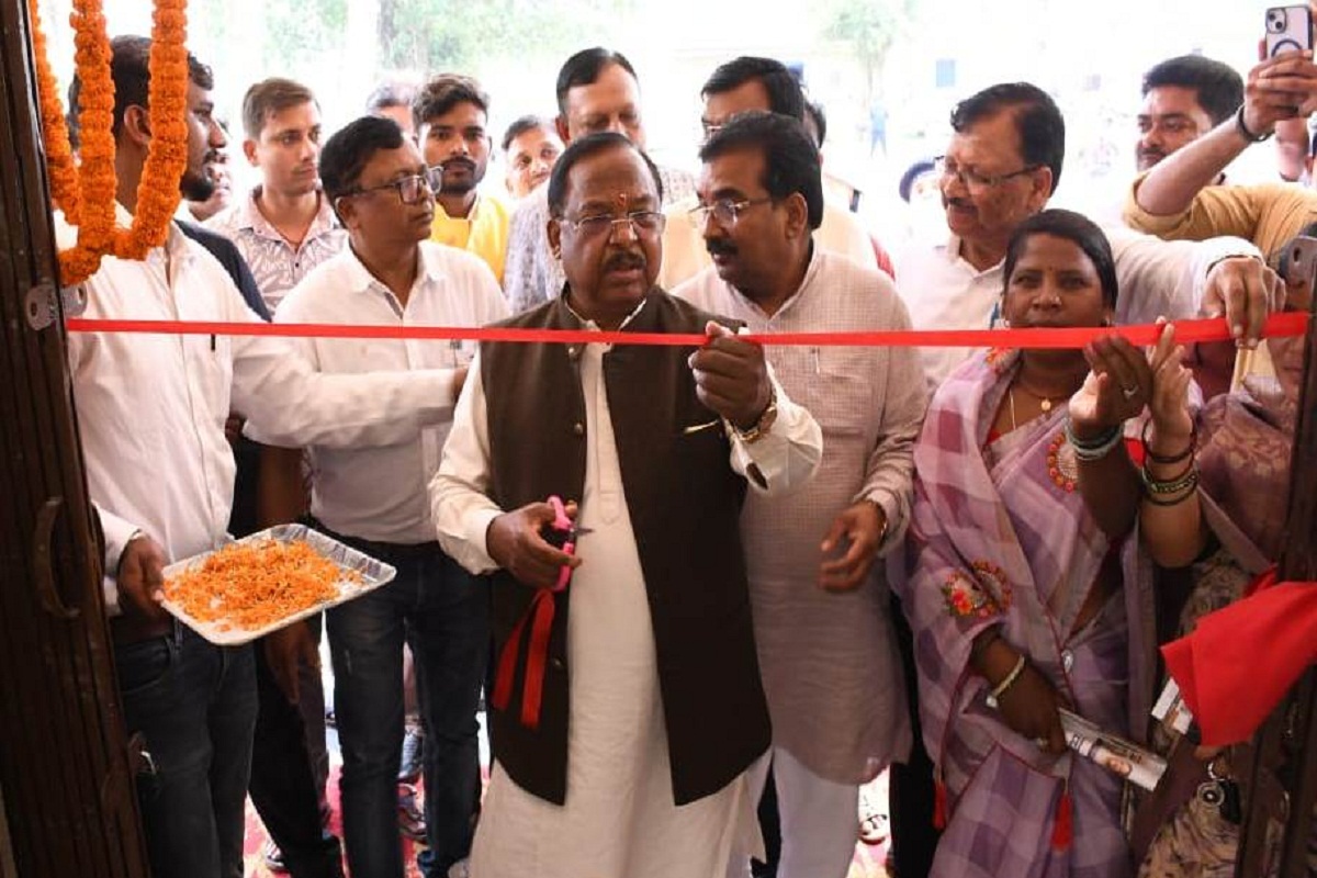 CG News: कृषि मंत्री नेताम ने नवीन तहसील कार्यालय भवन का किया उद्घाटन, की ये बड़ी
घोषणा, देखें तस्वीरें