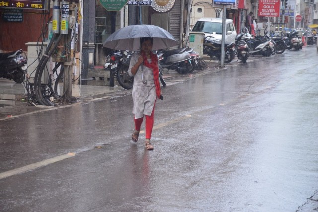 अगले 5 दिन होगी झमाझम बारिश, IMD ने जारी किया अलर्ट, आज इन 26 जिलों में कहर बरपाएगा मौसम