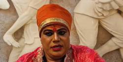 महाराष्ट्र के भाषा विवाद पर बोलीं महामंडलेश्वर पवित्रा नंद गिरि, गुंडागर्दी अब
नहीं चलेगी - image