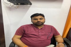 मिर्जापुर : एंटी करप्शन की टीम ने रिश्वत लेते रंगे हाथ लेखपाल को पकड़ा - image