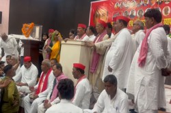 मऊ में संविधान दिवस पर सपा सांसद ने ओपी राजभर को कहा जोकर, बोले वह मानसिक संतुलन
खो बैठे हैं - image