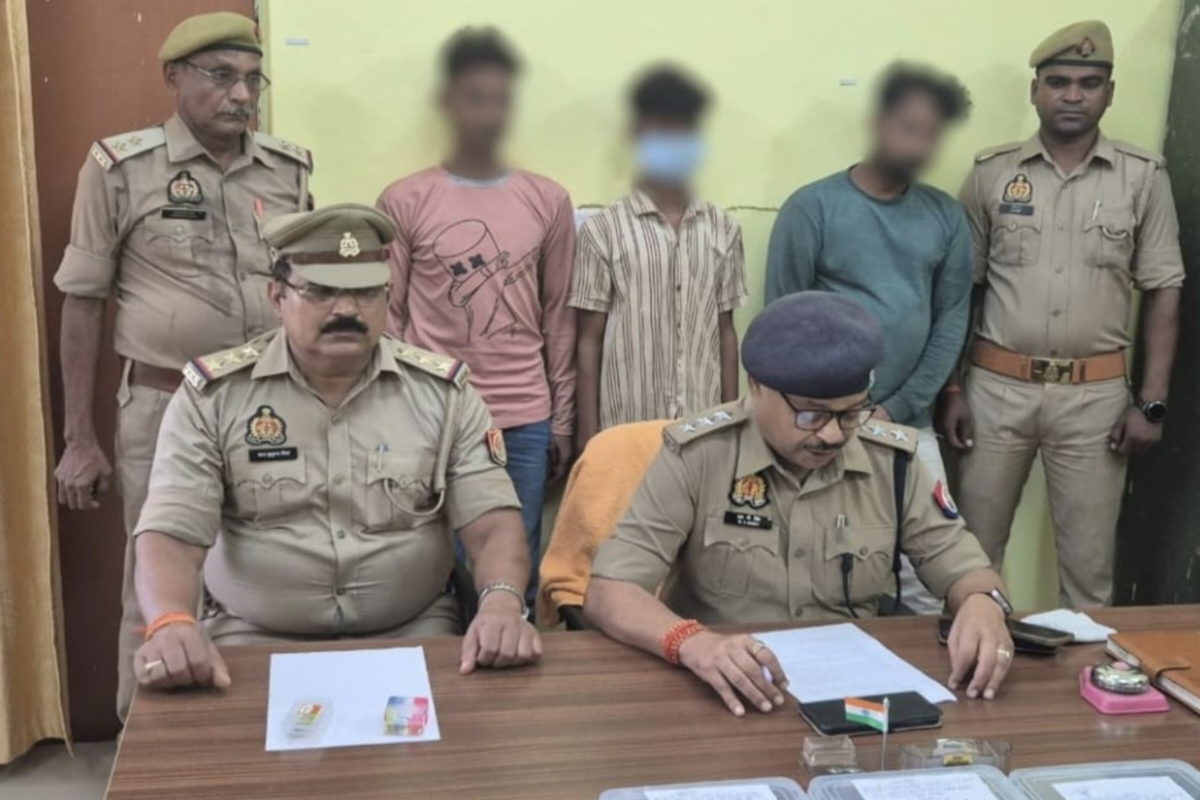 Mirzapur: कावंड़िया बनकर चोरी करने वाले तीन शातिर चोरो का पर्दाफाश