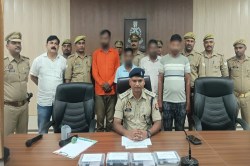 Mirzapur: 4 अंतर्राज्यीय गांजा तस्कर गिरफ्तार, 20 लाख का गांजा बरामद, कैसे करते
हैं तस्करी जानकर रह जाएंगे दंग - image