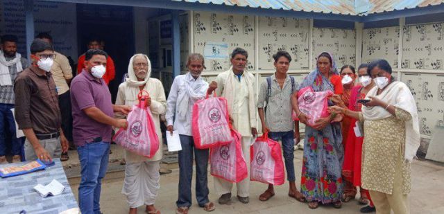 खंडवा में अब तक 3.50 लाख संदिग्धों की स्क्रीनिंग की गई है।