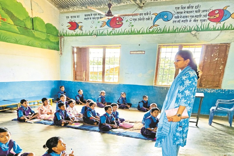 5 शिक्षकों को कारण बताओ नोटिस जारी (Photo source- Patrika)